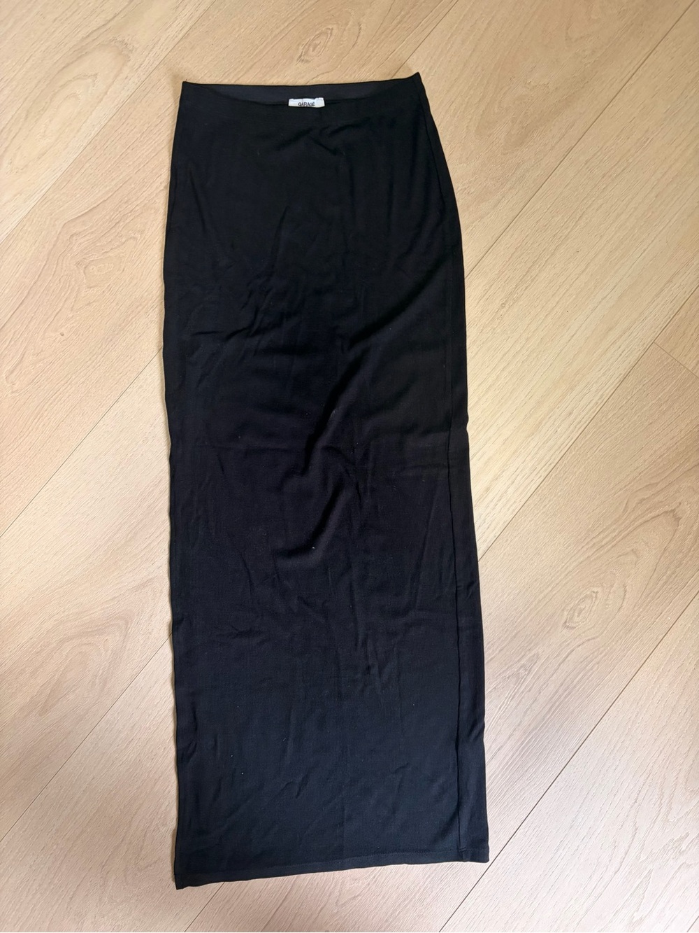 Garage Skirt with slit